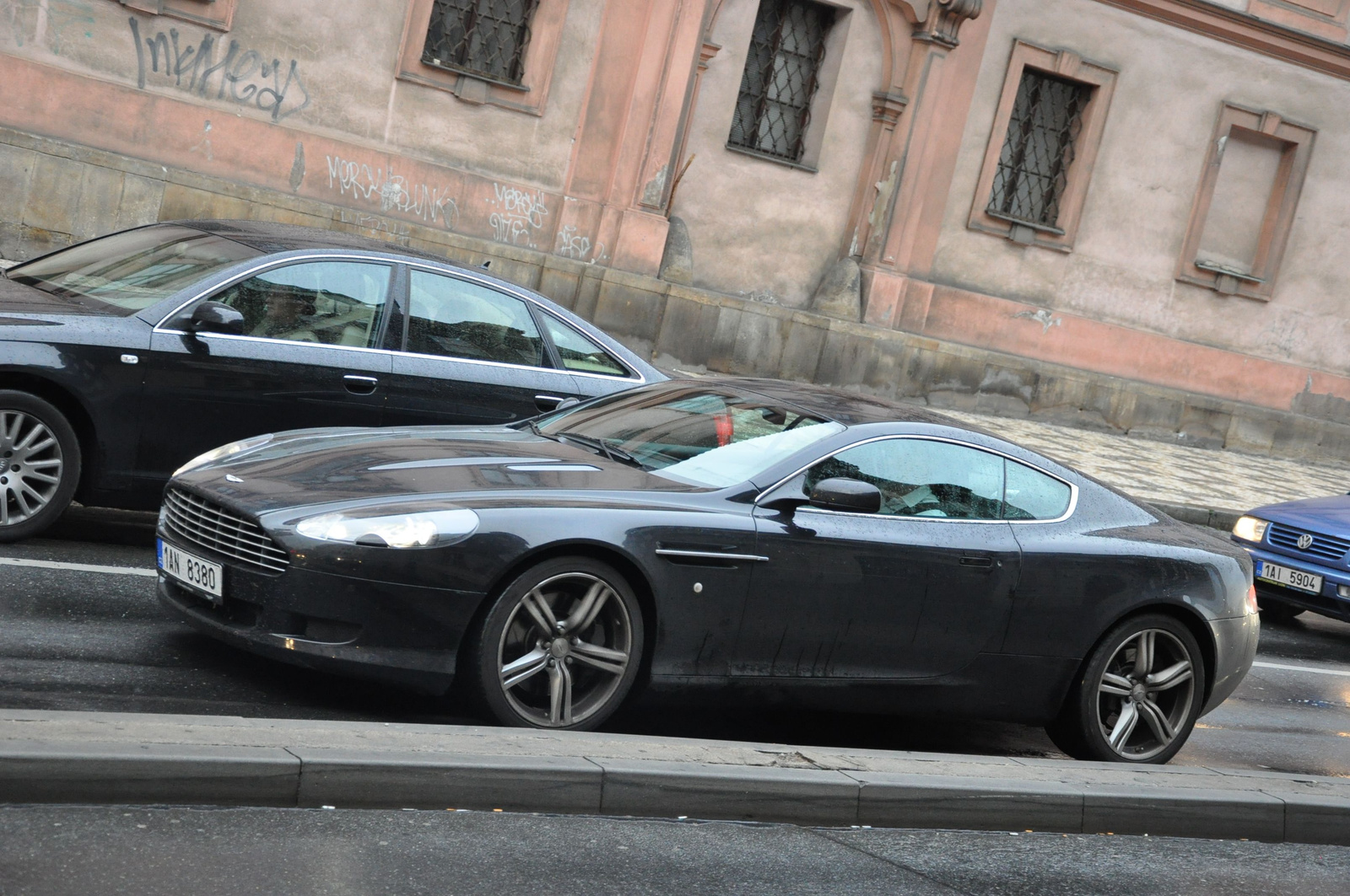 Aston Martin DB9