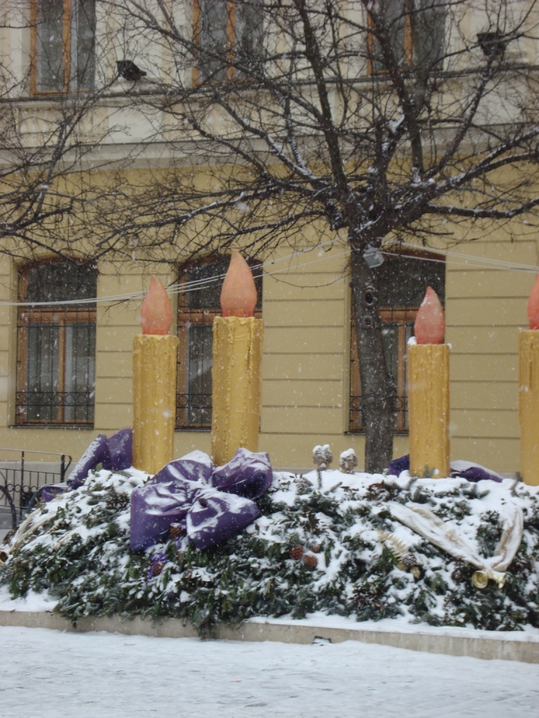 Adventi koszorú a Kossuth téren Szolnokon