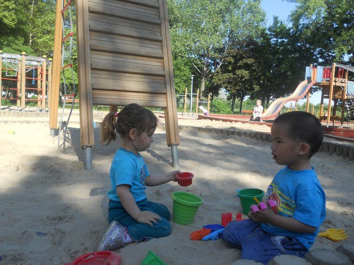 Dettike óvoda után a játszótéren május12.