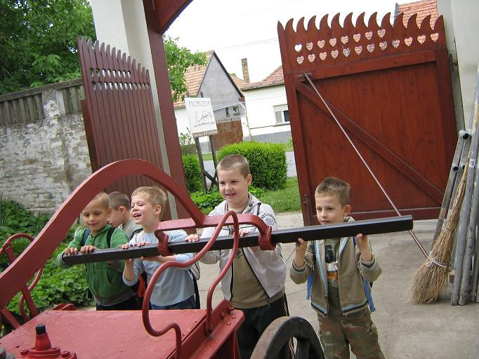 2009.06.02.Erdei óvoda Gara 040