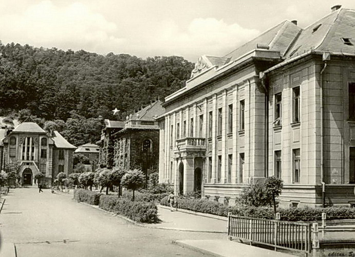 Salgótarján, régen bíróság - rendőrség - egészségház 1965