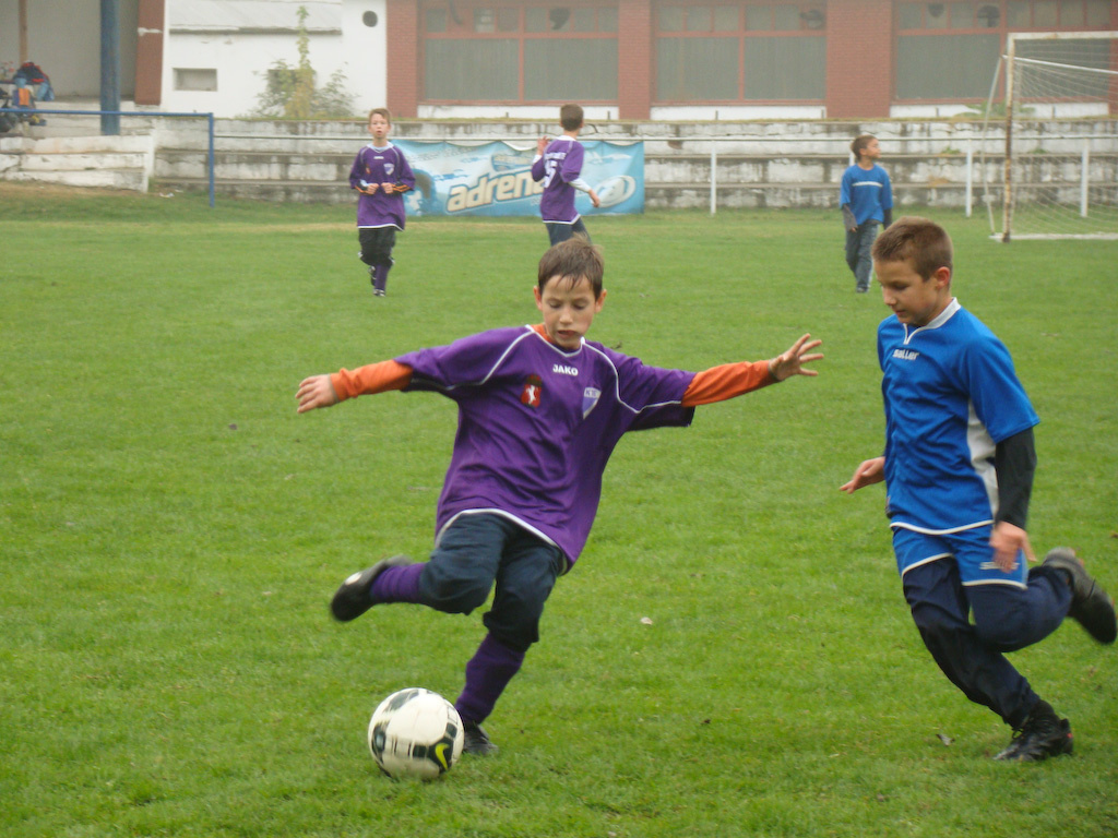 2009.10.14.IZSAK.VS.KTE.U11.029