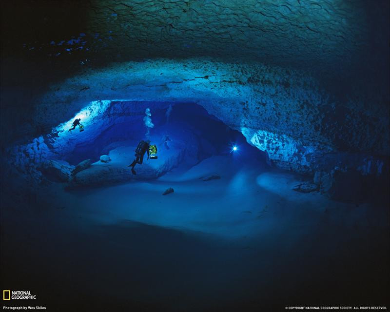 cave-florida-ocean-blue-xl (Medium)