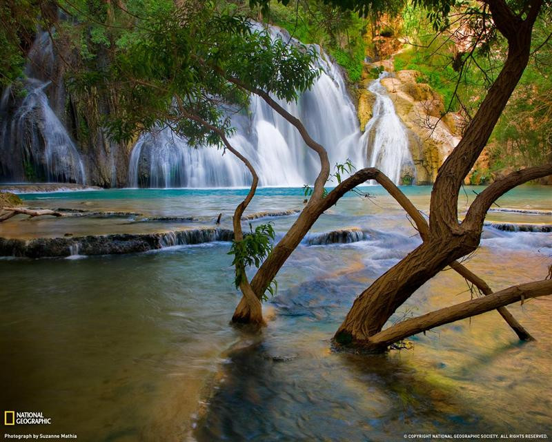 havasu-creek-waterall-xl (Medium)