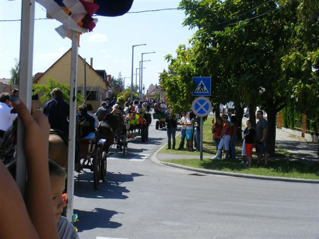 2009.09.05.kiskorosi szureti napok 021