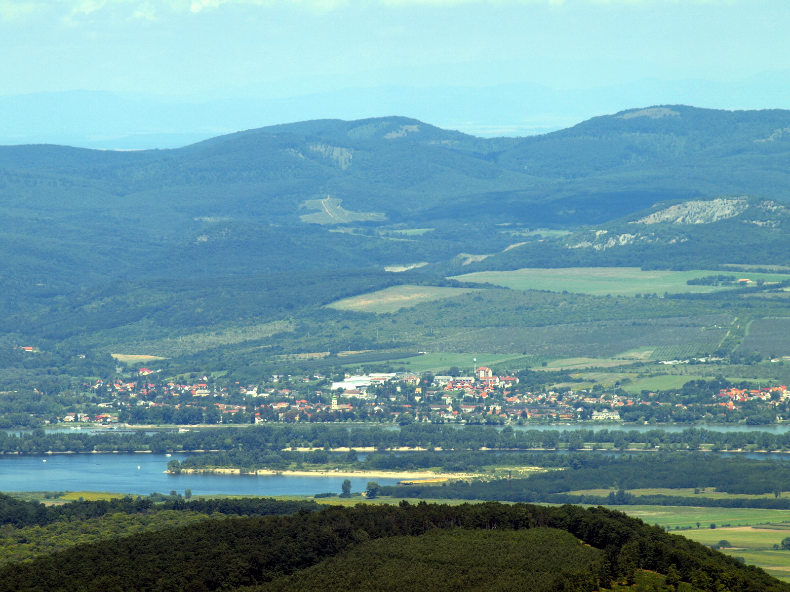 Kilátás Dobogó-kőről (13)