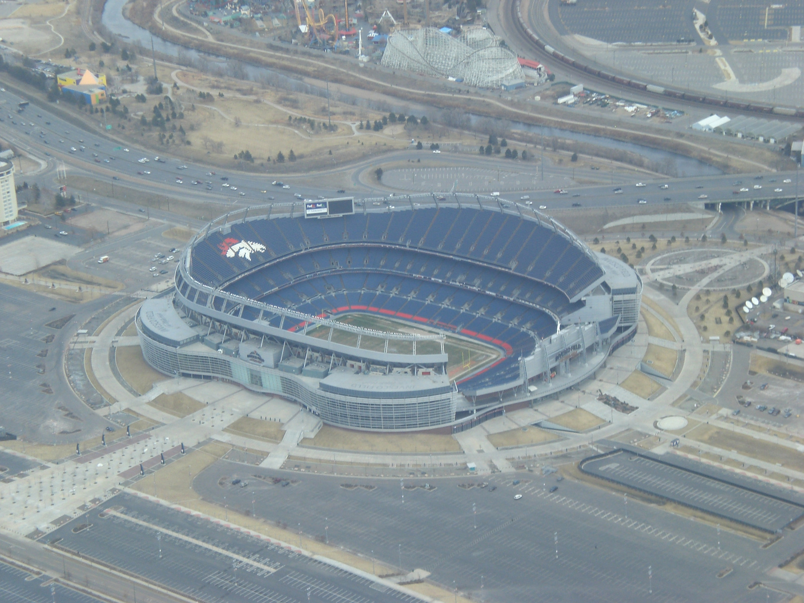 Broncos stadion