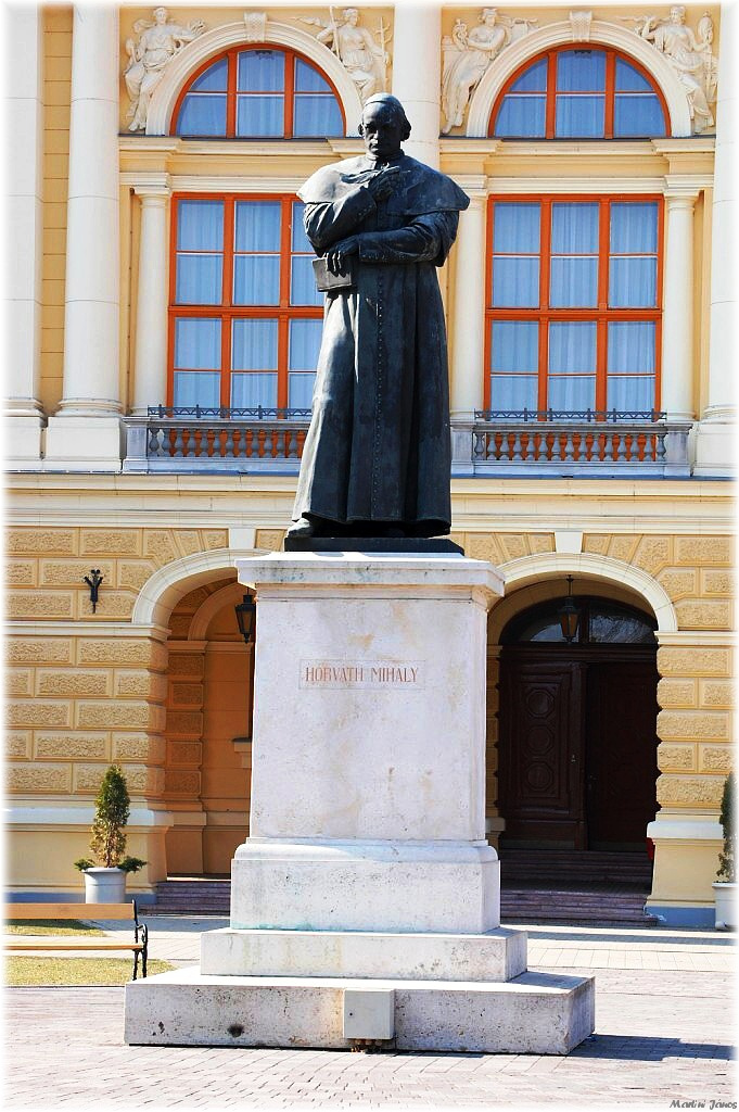 Horváth Mihály szobra