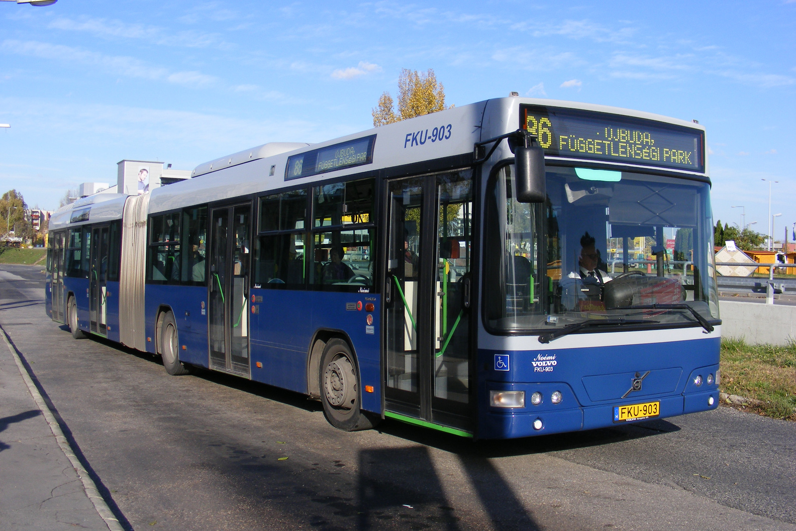 Busz FKU-903-Noémi