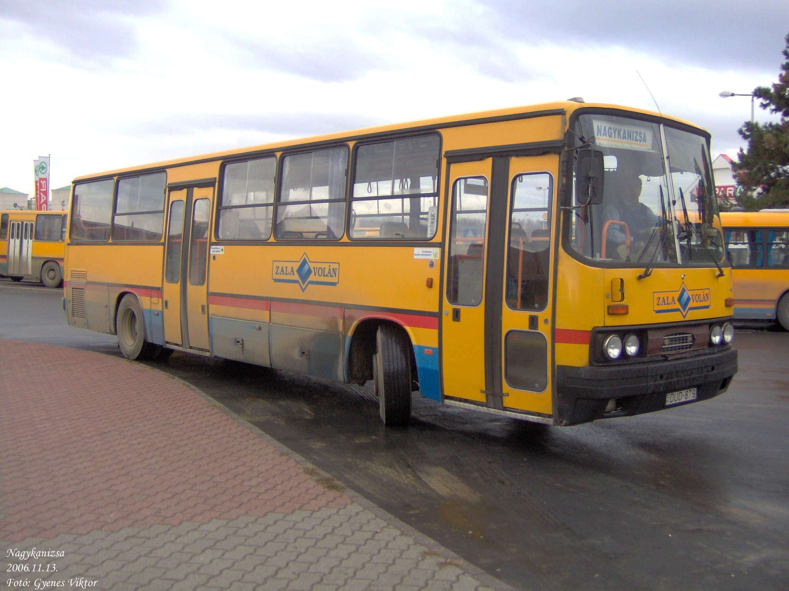 Ikarus 256-44-DUD-879 2