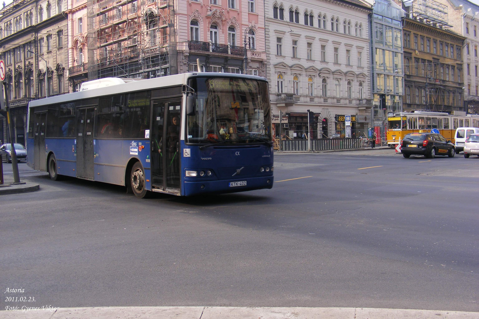 Busz KTK-402