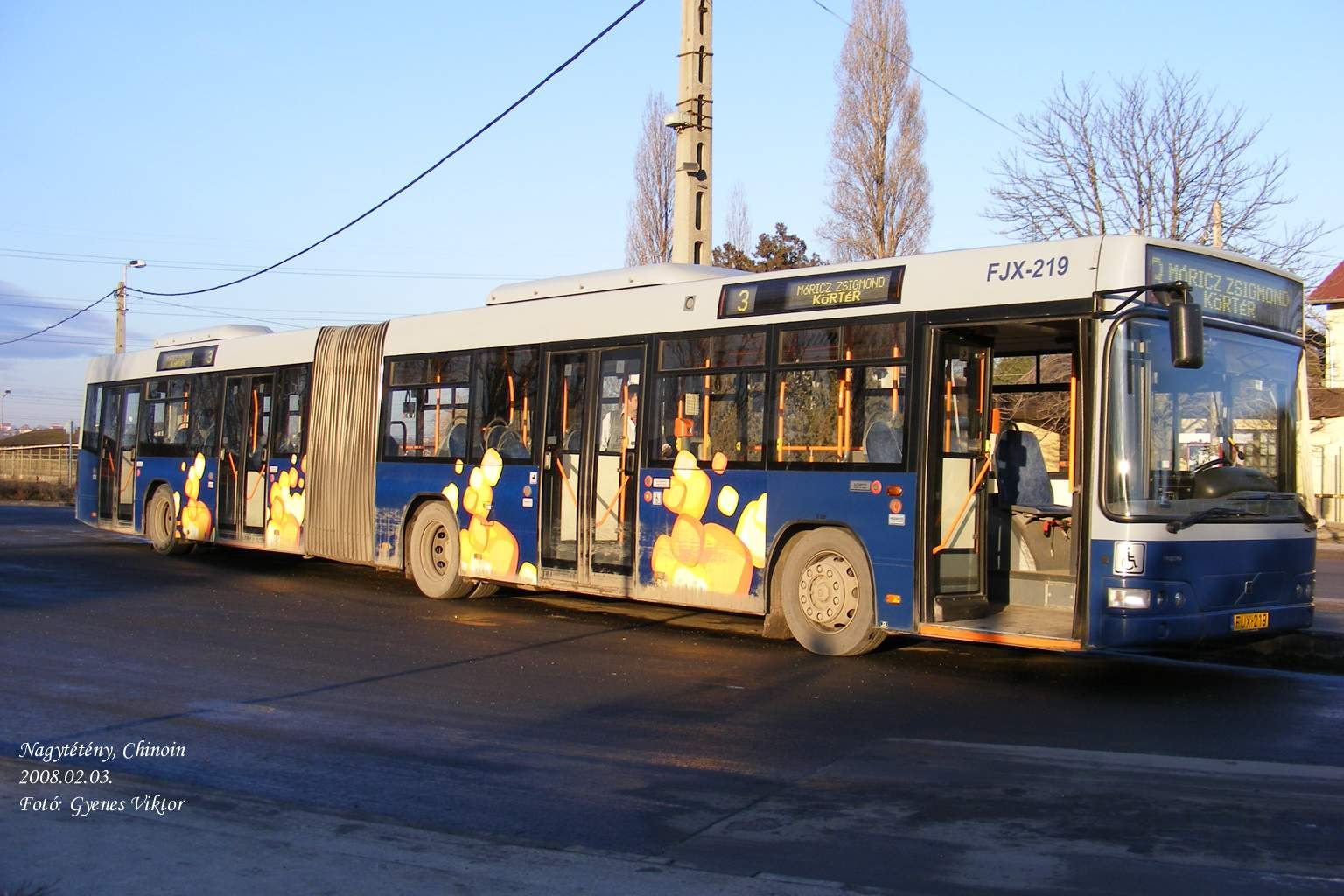 Busz FJX-219 2