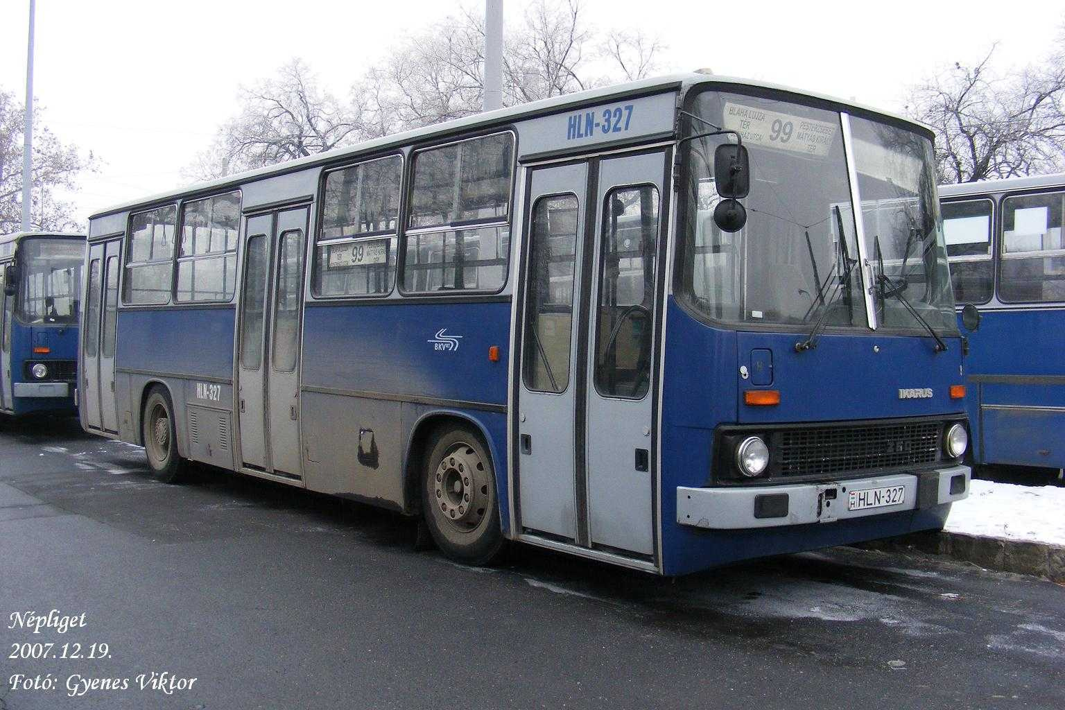 Busz HLN-327