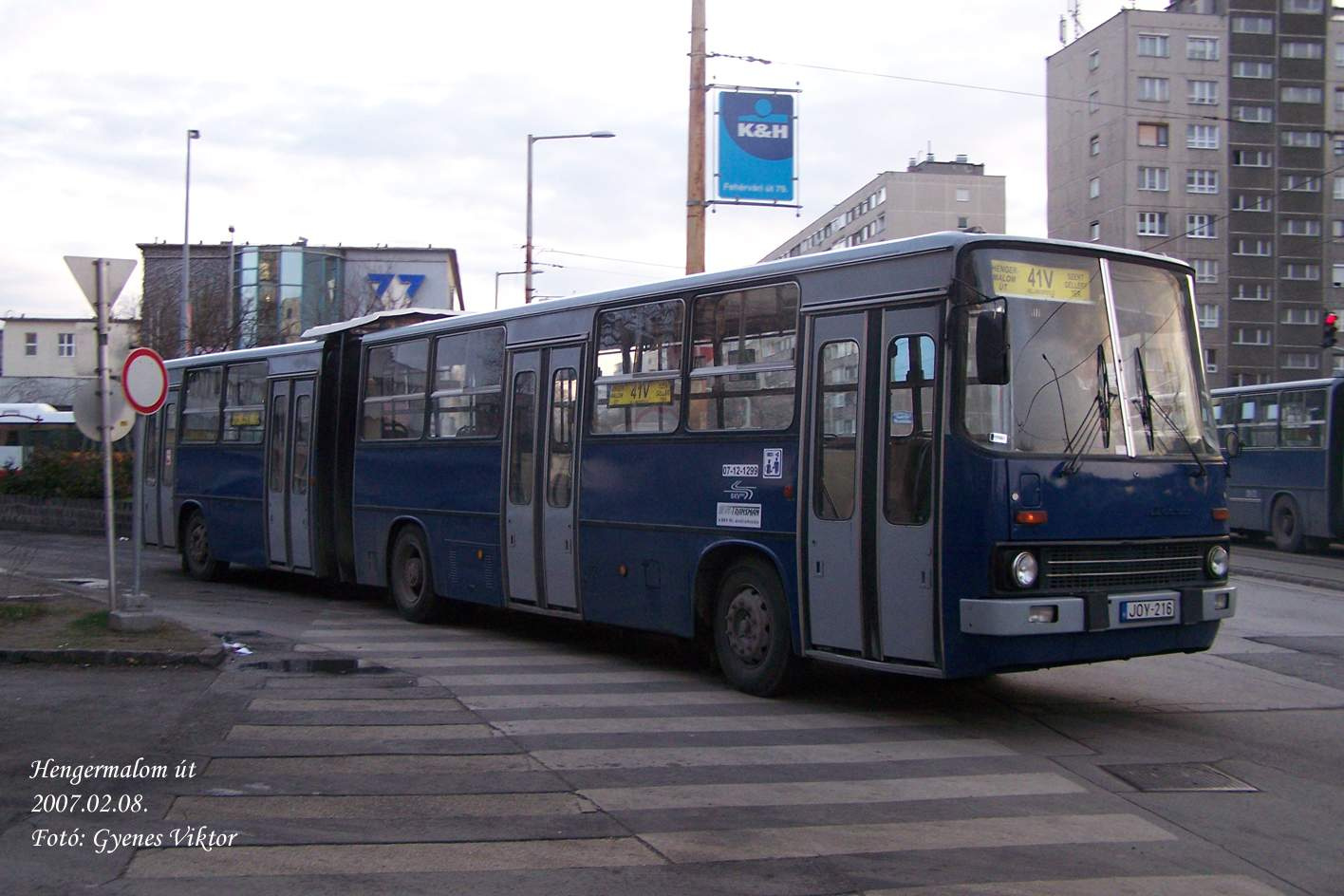 Busz JOY-216 2