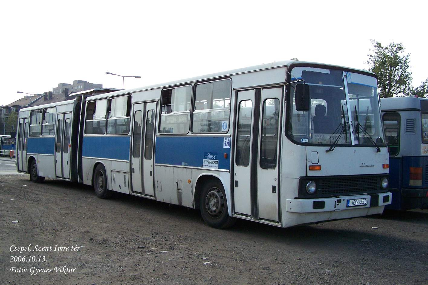 Busz JOY-220 4