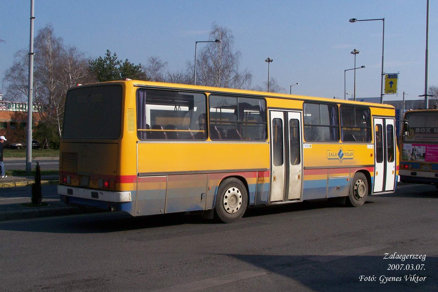 Ikarus 256-44-DUD-575 3