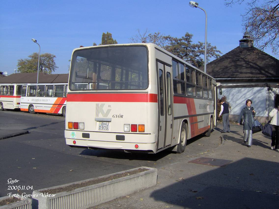 Ikarus 260-BHU-909