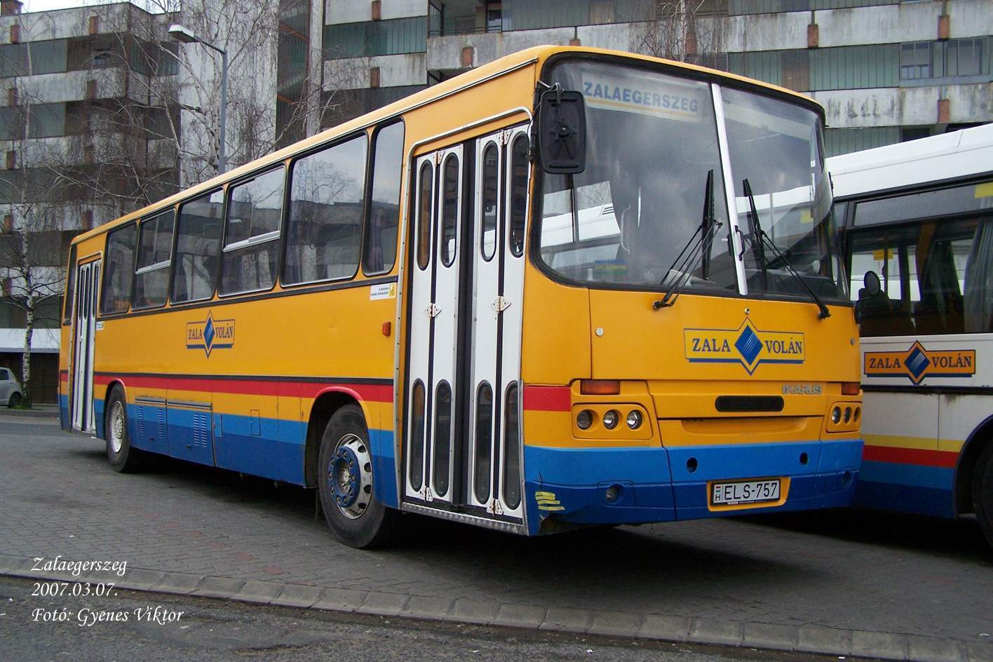 Ikarus 263-ELS-757 3