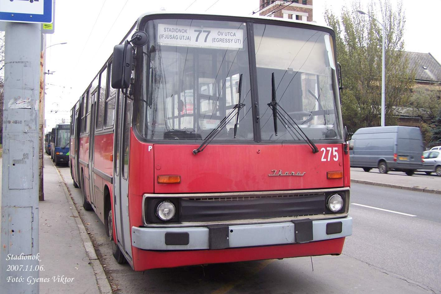 Troli275