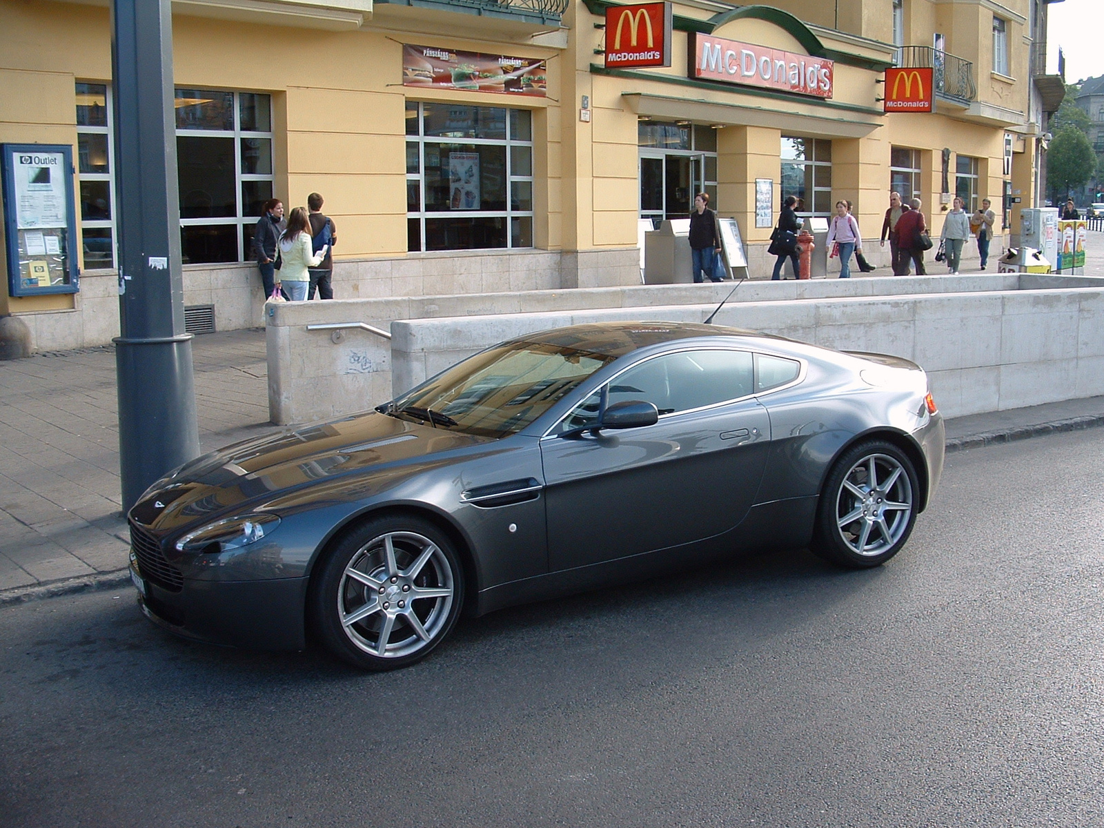 Aston Martin V8 Vantage