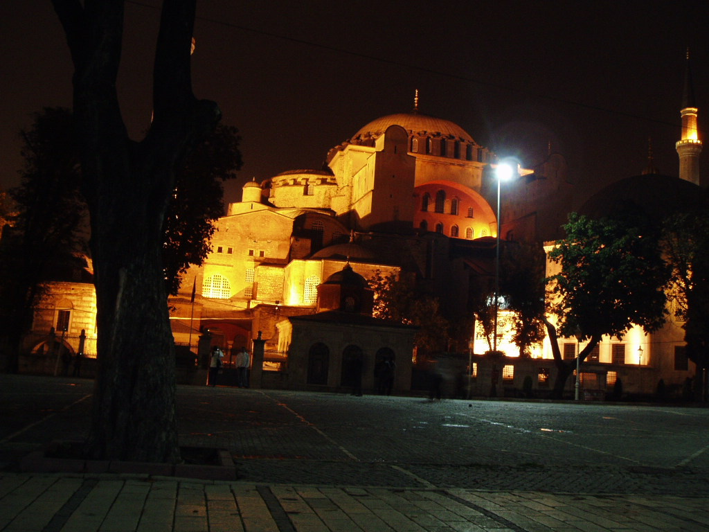 Esti fényben az Hagia Sophia